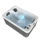 Sanotechnik SPLIT kültéri masszászmedence, gyöngyházfehér